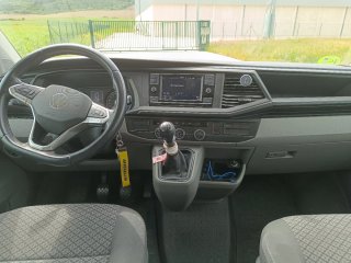 Volkswagen Caravelle T6.1 Camper · 150CV · 8plazas