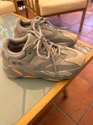 Adidas Yeezy Beige/Gris Talla 37.1/3