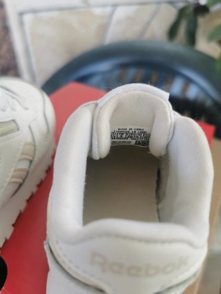 Scarpe da ginnastica bianche numero 20 Reebok