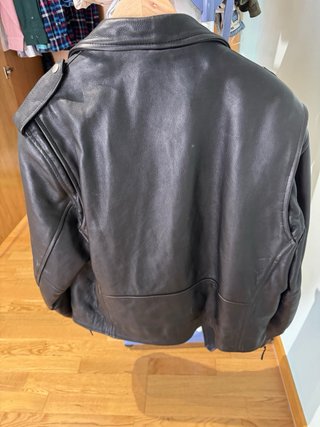 Chaqueta de cuero ( marca  Marihuana )