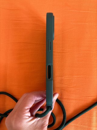 Funda iPhone con cordón