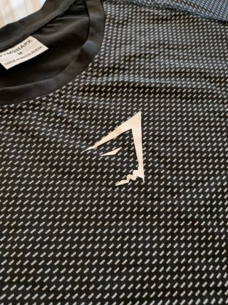 Camiseta Gymshark Manga Larga Negra Talla M