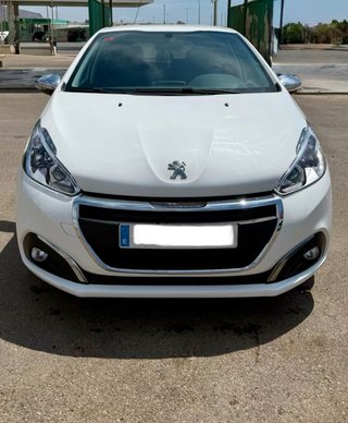 🚗 Peugeot 208 1.2 PureTech 82 CV – Año 2016