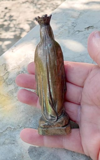 Figura Nossa Sra. de Lourdes Coroada