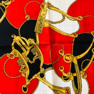 Pañuelo Estribos Rojo/Negro/Dorado