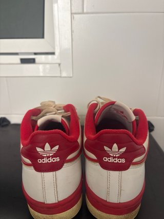 Zapatillas Adidas Rivalry Blancas y Rojas