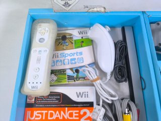 Nintendo Wii con Wii Sports e Just Dance 2