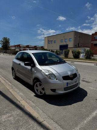 Toyota Yaris 1.3 2007 , Pegatina C