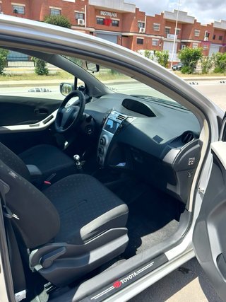 Toyota Yaris 1.3 2007 , Pegatina C