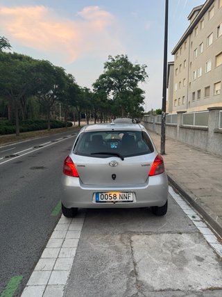 Toyota Yaris 1.3 2007 , Pegatina C