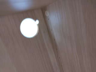 Mueble IKEA BESTA LAPPVIKEN de 2 pisos con patas