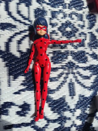 Ladybug con Aro musical