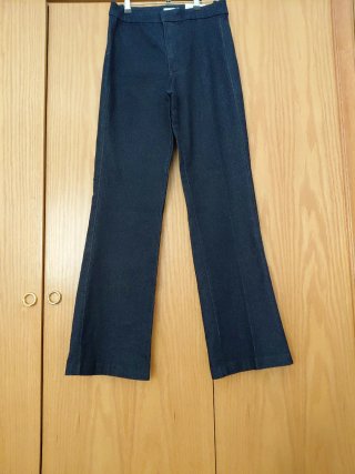 Pantalones vaqueros de campana