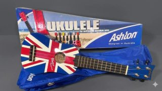 Ukelele Ashton Union Jack con funda
