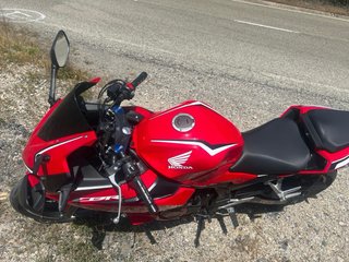 Honda CBR 500R Roja