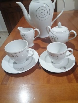 Servizio piatti caffè e the