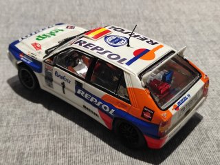 LANCIA DELTA "C. SAINZ" SCALEXTRIC CON CHASIS 3D.