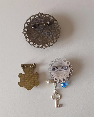 Lote Gorjuss Colgantes, Llavero, Broches, Pulseras