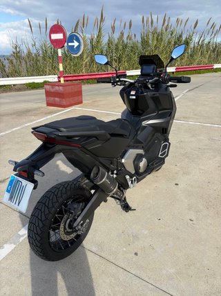 Honda XADV 2023 Negra mate limitada para A2