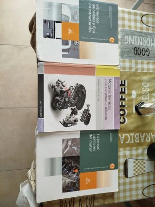 Libros de mecánica.