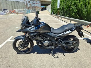 Suzuki V-Strom 650 Adventure Gris