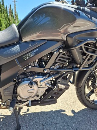 Suzuki V-Strom 650 Adventure Gris
