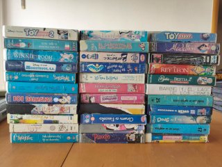 Reproductor VHS + DVD + Cintas Infantiles