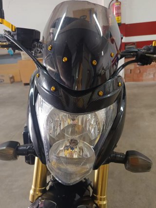 Honda CB600F Negra con Baúl