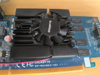 Tarjeta Gráfica Gigabyte GV-N210D3-1GI DDR3