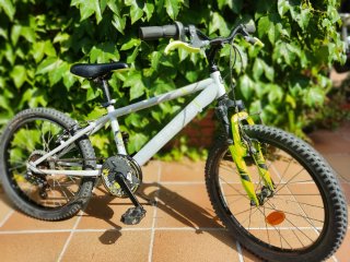 Bicicleta Decathlon 20 pulgadas Niño/a