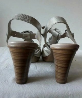 Sandalias de piel Pitillos