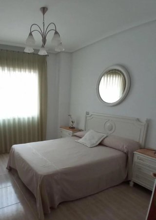 Se vende Habitación 135 completa