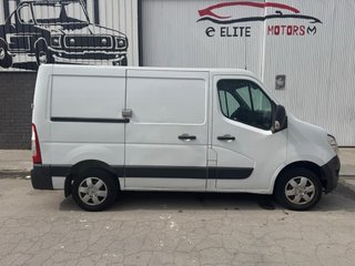 Nissan NV400 2017