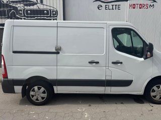 Nissan NV400 2017