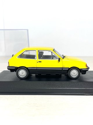 Ford Fiesta Ghia 1984 Escala 1/43