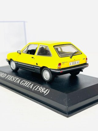 Ford Fiesta Ghia 1984 Escala 1/43