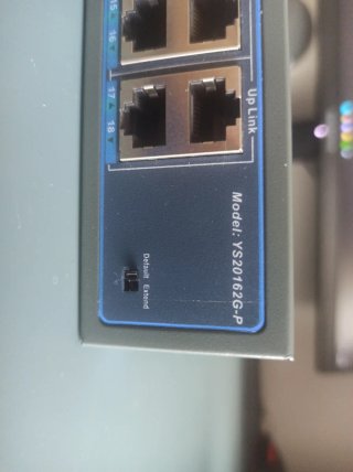 18-port Gigabit Ethernet Switch with 16-port PoE