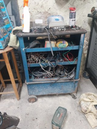 Carro de herramientas azul