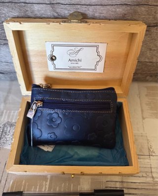 Monedero Amichi Azul Marino Diseño Floral