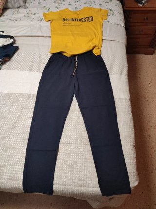 Conjunto camiseta y pantalón
