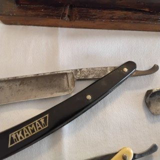 Antichi strumenti da barbiere