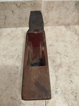 Cepillo de carpintero de madera