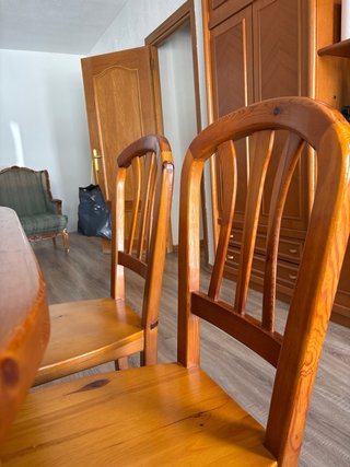 Mesa comedor madera y 4 sillas