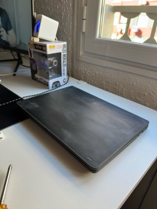 Portatile Acer Nero per compiti di base