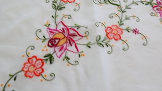 Tovagliato Organza Ricamato con Fiori