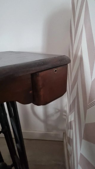 Máquina de coser Wertheim años 40