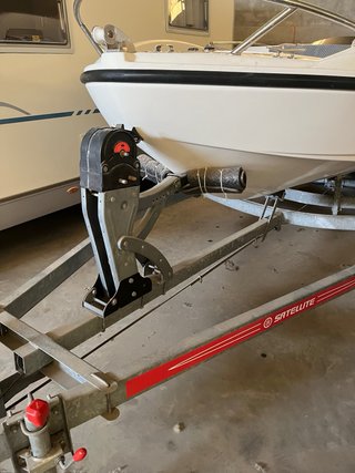 Sealver WaveBoat 525 + remolque (no incluye moto)