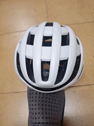 Casco de bici AIRBREAKER blanco
