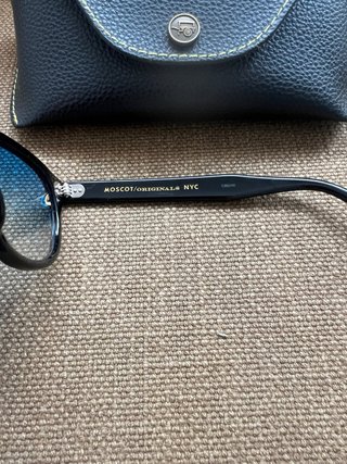 Gafas Moscot Negras y Azules