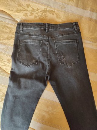 Jeans Stradivarius vita regular strappati